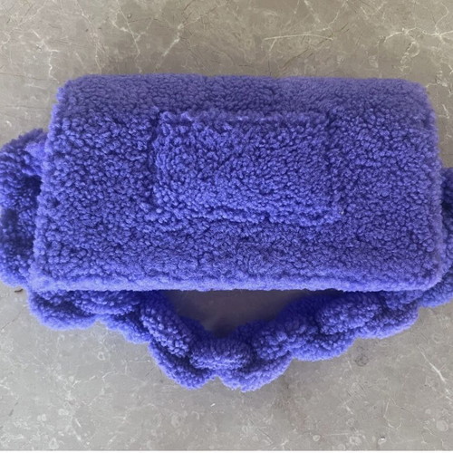 Jacquemus Bambinou shoulder bag new, purple shearling