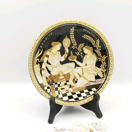 Vintage wall plate like new, 24 carat gold