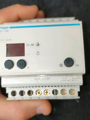 Pilot for 1000W Fluorescent Controllers like new