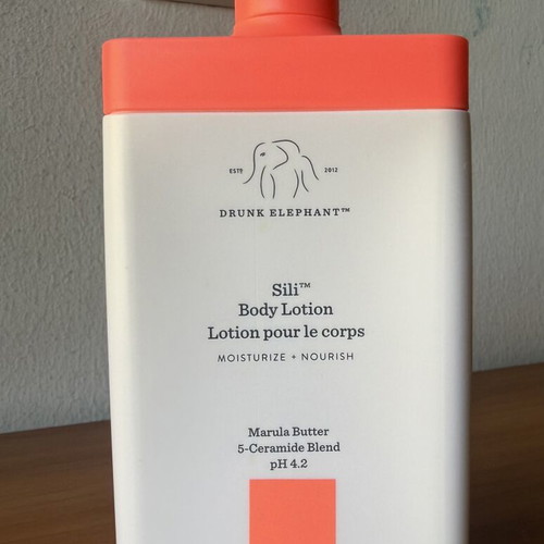 Sili TM Body Lotion 240 mL by Drunk Elephant like new