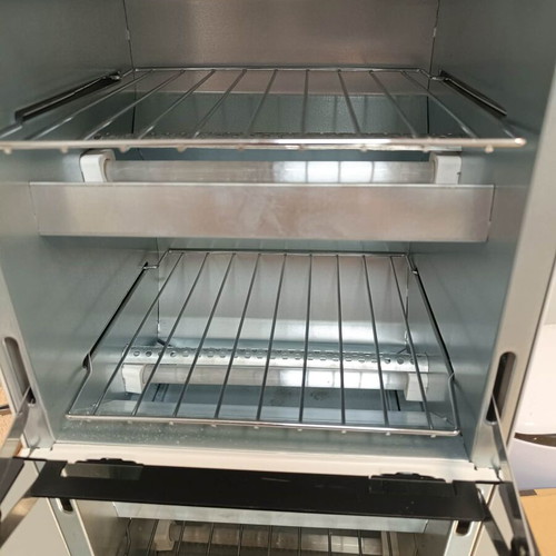 Nail Sterilizer with Two Trays, Timer and Temperature Control, Like New