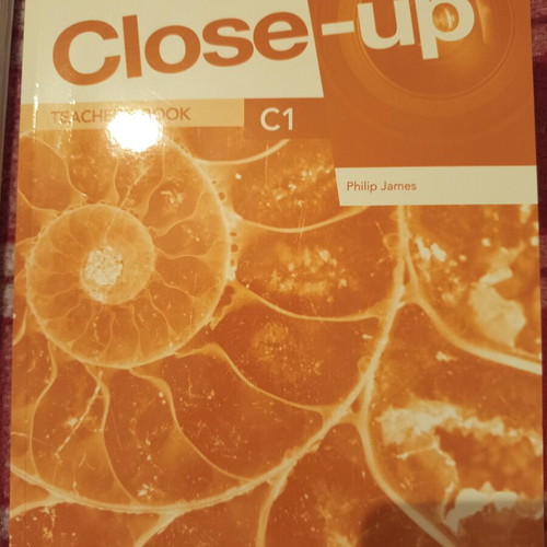 Close-up English books set like new, 3 volumes