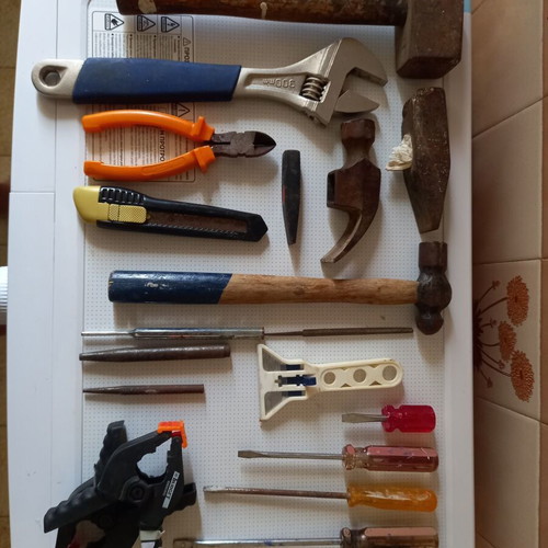 Various tools used with hammer drill and chisel heads