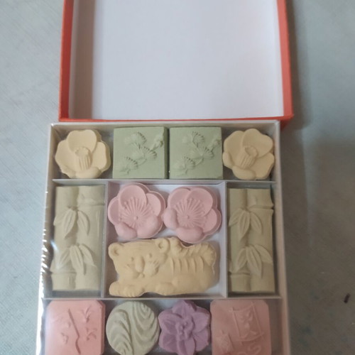 Miniature Soaps new, pack of 13, carved designs