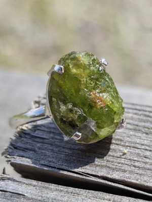 Silver ring with natural peridot new, size US 9.5