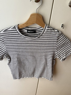 Crop Top Tally Weijl size M like new black and white