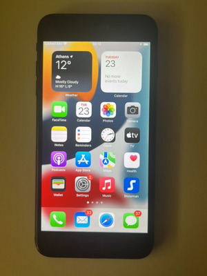 iPhone 7 32 GB used in good condition