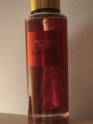 Victoria Secret Romantic Eau de Parfum 250ml like new