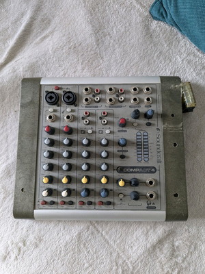 Soundcraft Compact 4 αναλογικός μίκτης μεταχειρισμένος, 4 κανάλια