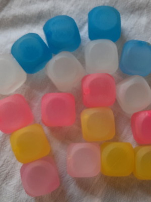 Plastic ice cubes new, set of 16, colorful