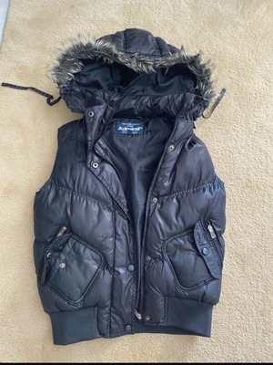 Admiral sleeveless short jacket new, black, size M