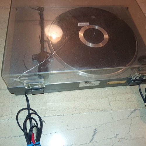 Benytone M2600P record player used, needs belt and needle