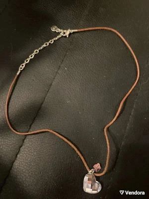 Svarovski heart necklace like new