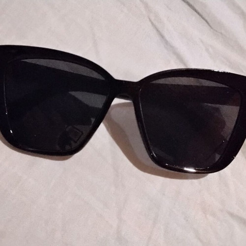Sunglasses new, black color