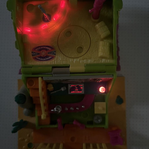 Polly Pocket Western Saloon 1994 playset used with lights and figures