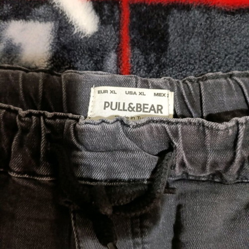 Pull & Bear women's black pants XL like new with rips