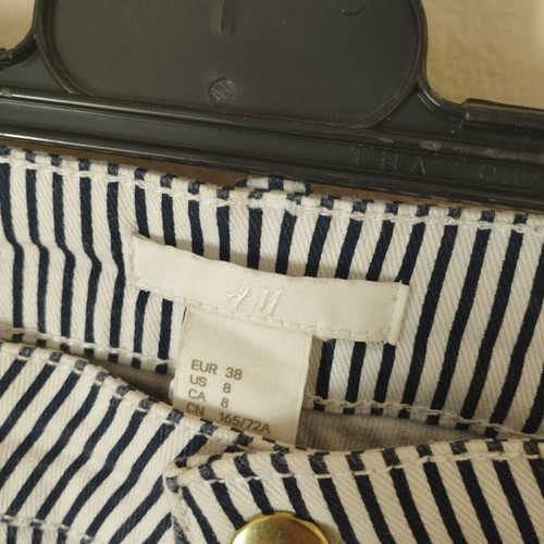 Bershka striped shorts like new, size S, black and white
