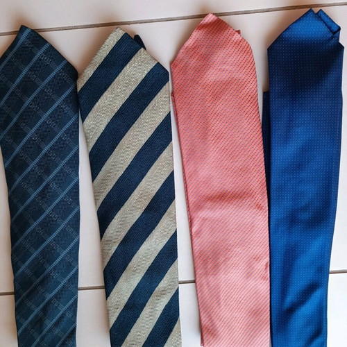 Boss ties used, pack of 56