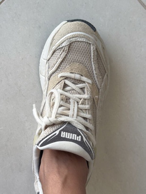 Puma sports shoes, beige, size 42