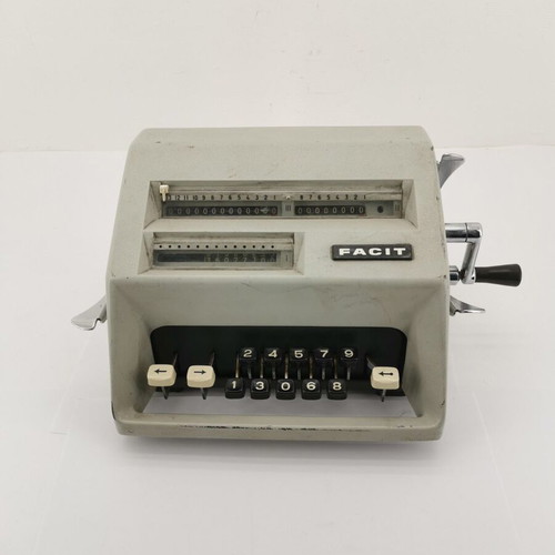 Facit AB old calculator used, functional