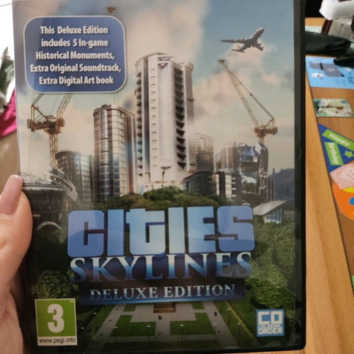 Cities Skylines deluxe edition like new for PC