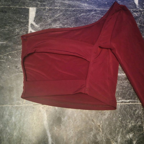Crop Top burgundy with one shoulder and special back, new