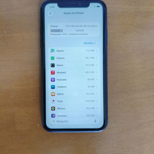 Apple iPhone 11 64GB smartphone, battery health 100%