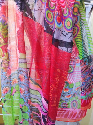 Desigual pareo like new, colorful 100x180 cm