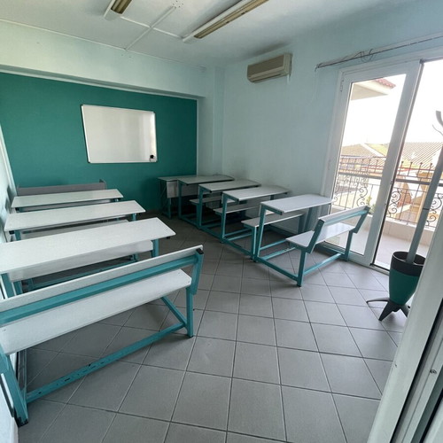 School desks like new with iron frame and wooden surface in three colors