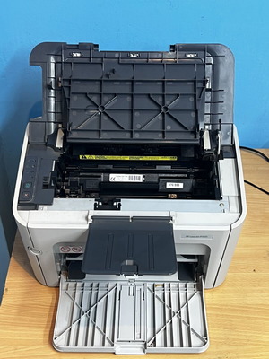 HP LaserJet P1505 printer like new