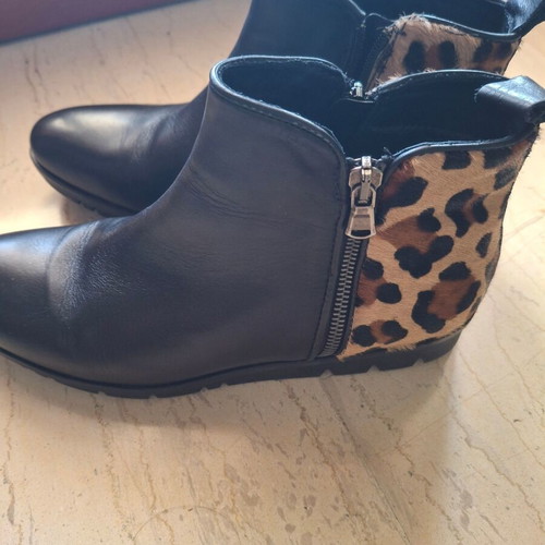 Nak ankle boots size 39, like new, black