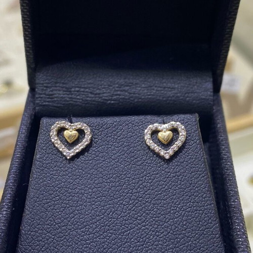 14k Gold Heart Earrings new with zircon stones