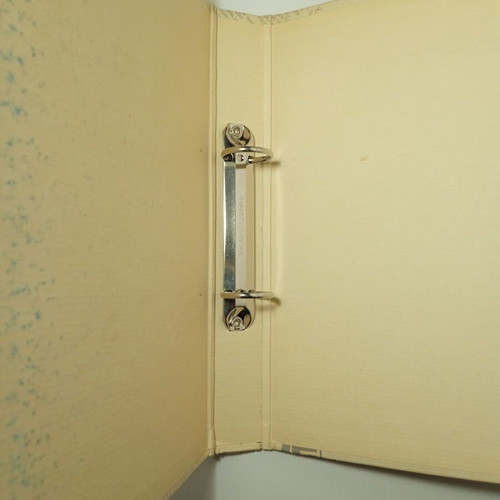 Document folder with rings