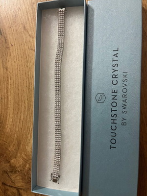 Touchstone Crystal bracelet like new, gray