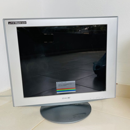 Sony PC Monitor SDM-HS94P used TFT LCD color display