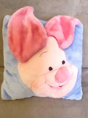 Disney Winnie the Pooh Plush Pillow like new