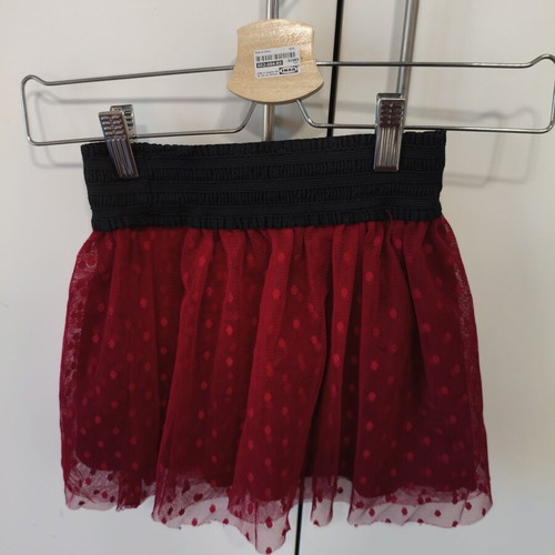 Tulle skirt for girls burgundy with black elastic waist, like new