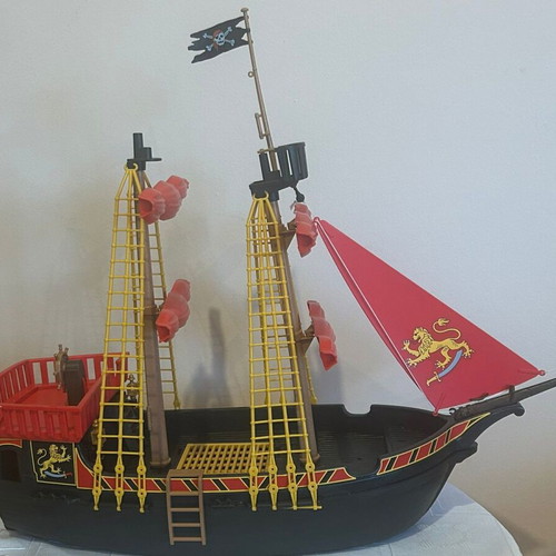 Playmobil Blackbeard’s Pirate Ship 5736 like new missing anchor and cannon