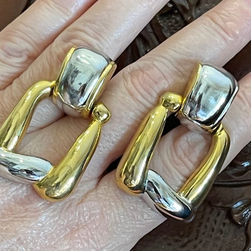P.E.P. clip earrings collectible like new