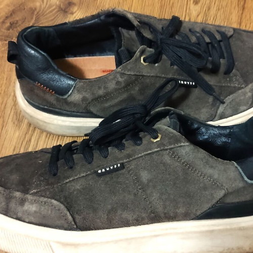 Cruyff sneakers size 44 like new, brown suede