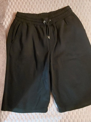 Jack & Jones men's shorts new, size M, black