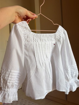 Tommy Hilfiger girls' shirt like new, white, size 110 cm