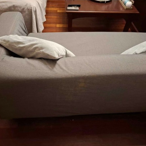 3θέσιος καναπές Ikea Klippan μεταχειρισμένος με ελαφριές φθορές