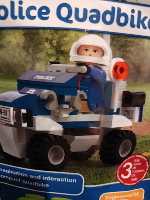 Minifigure Police with Vehicle 79pcs Playtive new, sealed