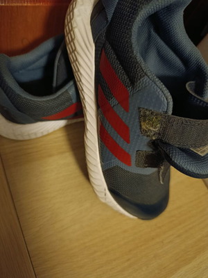 Adidas kids athletic shoes used, size 36.5, black and gray