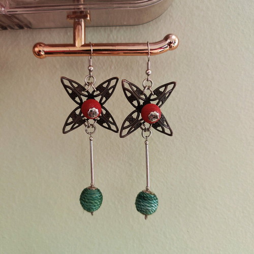 Handmade hanging earrings like new, brown and green