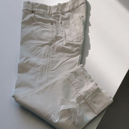 Forel women's white capri pants used size M