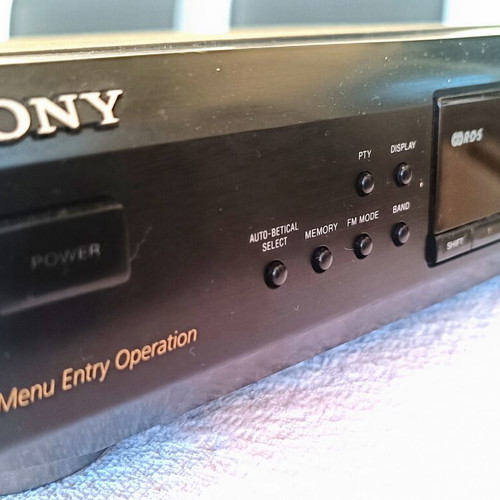 Sony AM FM tuner ST-SE300 like new with RDS
