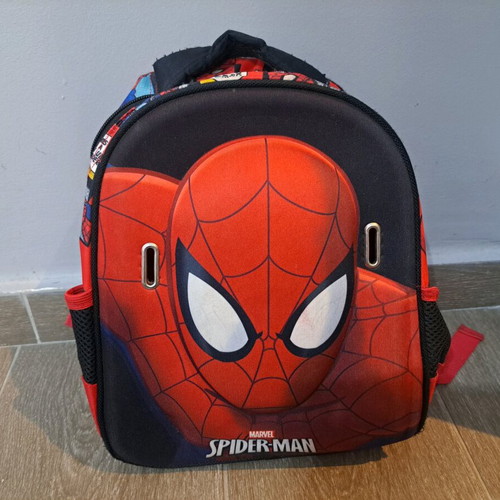 Spirlderman toddler backpack used without front mask