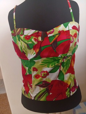 Pink Woman Vintage Bustier top like new, sizes M and L